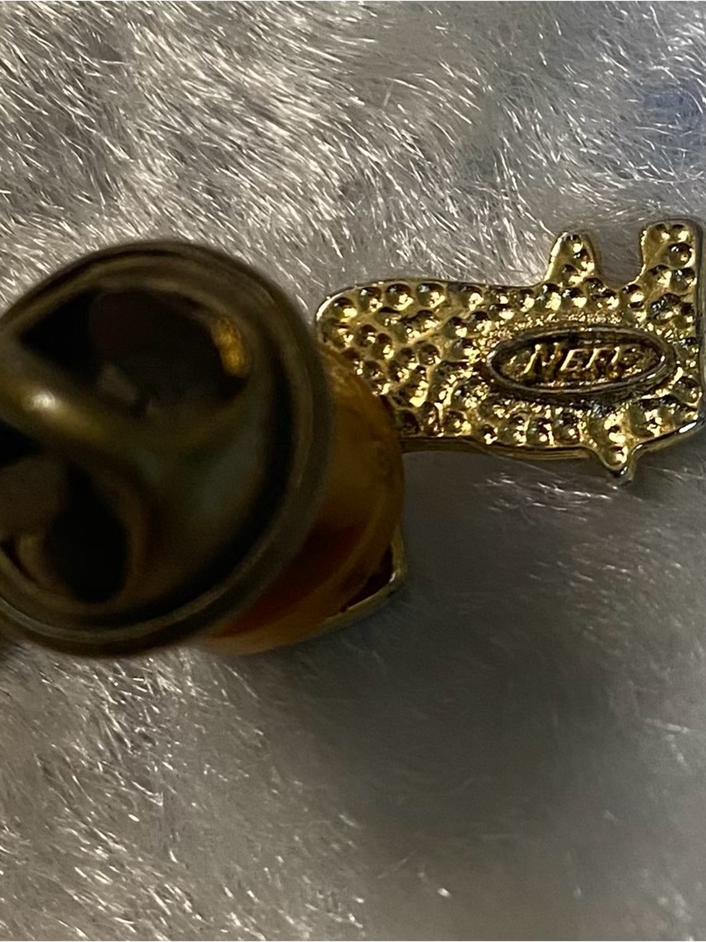 🍀VTG NEFF Gold Music Note Brooch Pin - Picture 3 of 3